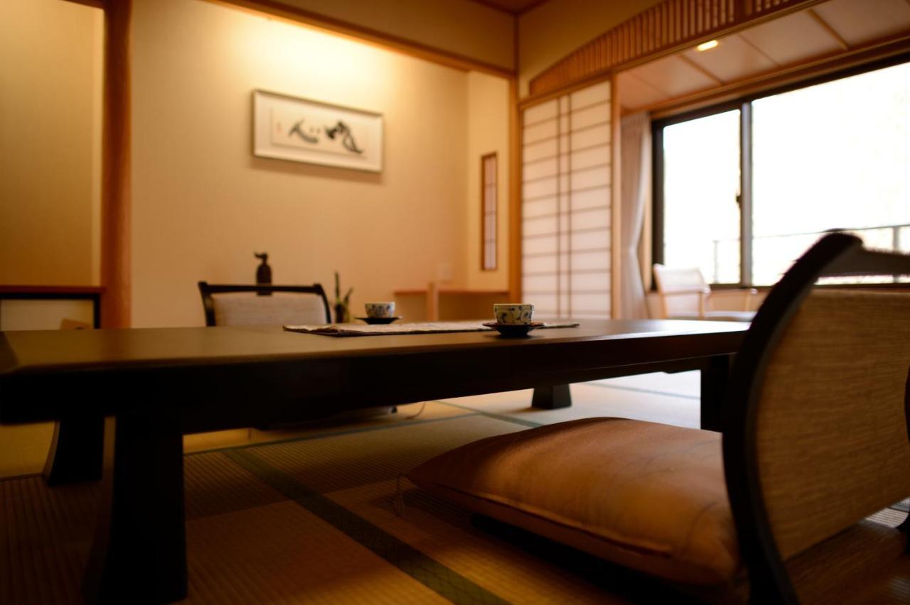 מלון פוקושימה Iizaka Onsen Surikamitei Ohtori מראה חיצוני תמונה